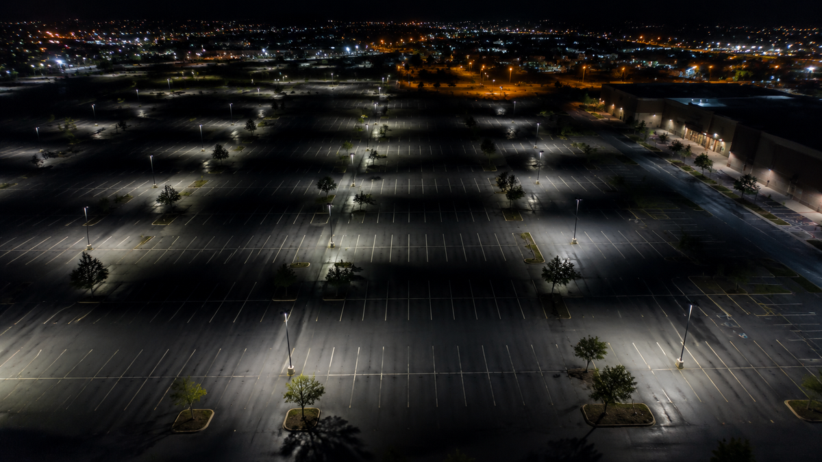How to Improve Parking Lot Lighting Uniformity and Eliminate Dark Spots